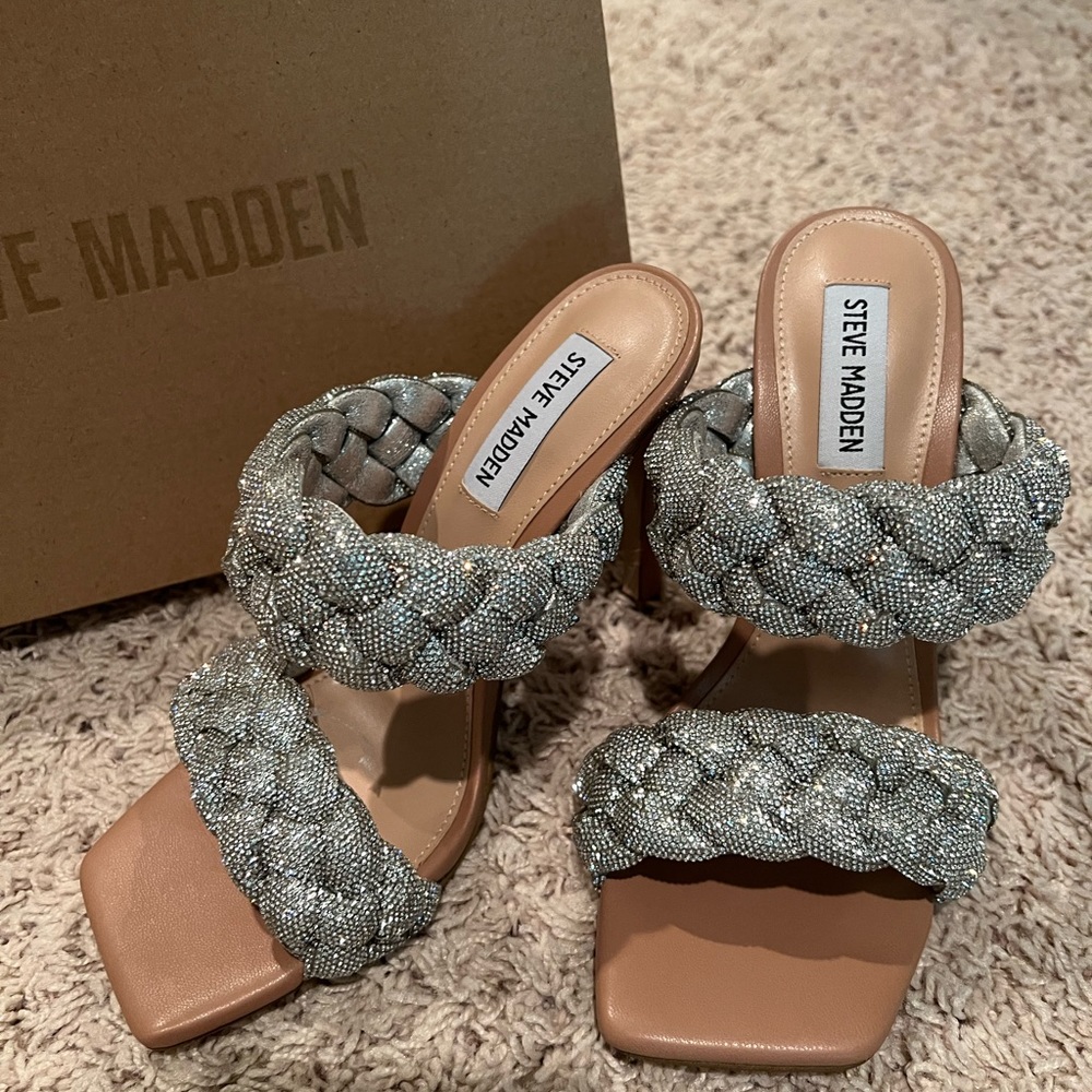 Fabulous Sparkly Heels!! - Picture 1 of 15